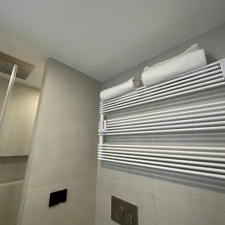 아파트 Legacy Of Milan, A Stylish Mini Loft