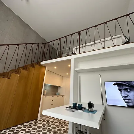 아파트 Legacy Of Milan, A Stylish Mini Loft
